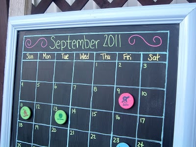 Easy Chalkboard Calendar Tutorial · Chatfield Court