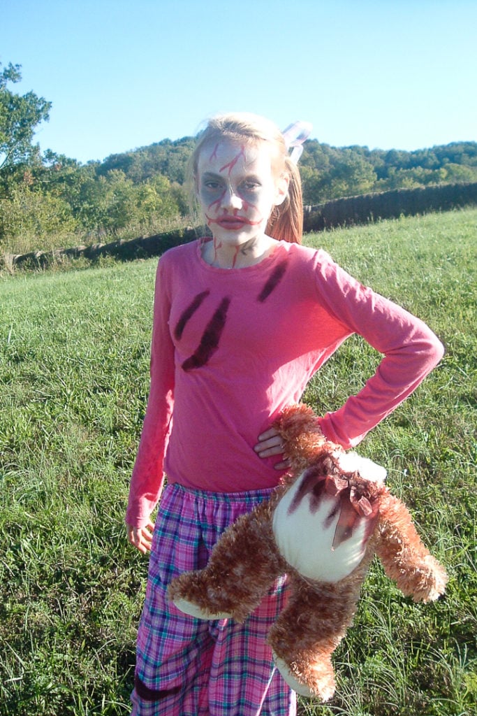 Diy Zombie Clothes
 An Easy to Make DIY Zombie Girl Costume Angie Holden The Country Chic