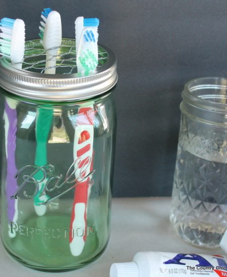 Mason Jar Toothbrush Holder -- make this in just 5 minutes with a few supplies!