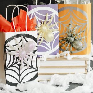 halloween gift bags with glitter spiders