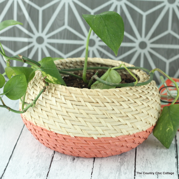 how to paint a wicker basket 