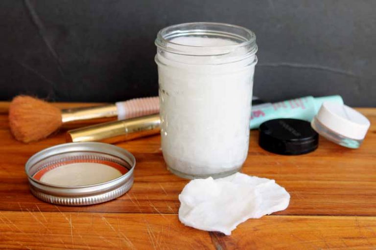 Simple Eye Makeup Remover - make these wipes at home! - Angie Holden ...