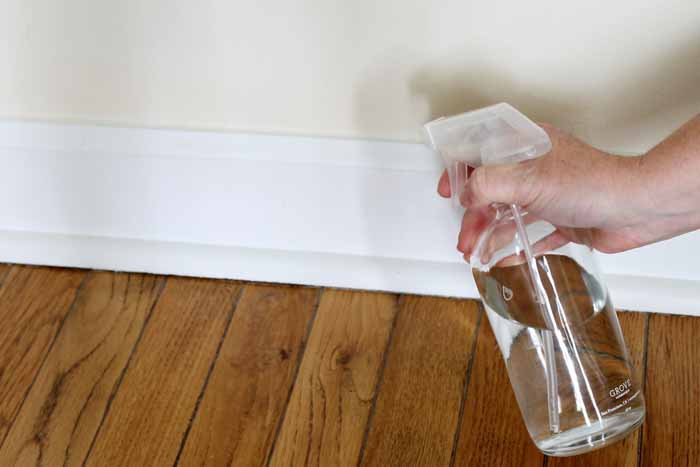 https://www.thecountrychiccottage.net/wp-content/uploads/2017/04/best-way-to-clean-baseboards-002.jpg