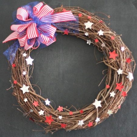 Quick and Easy Stars and Stripes Wreath by Sparkle Living Blog