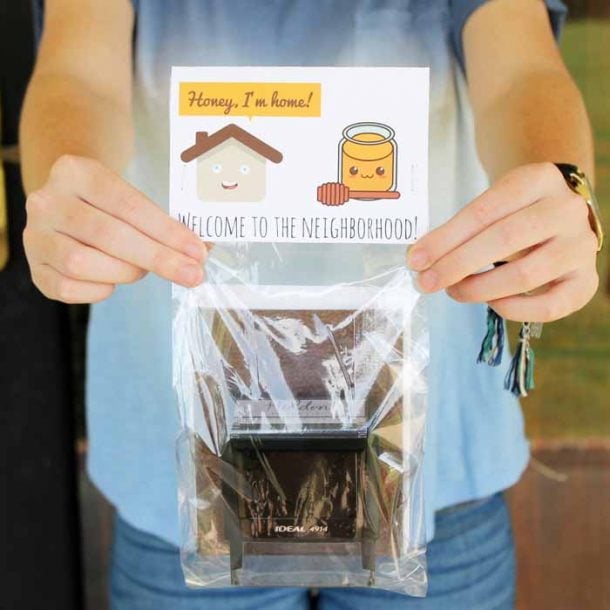 Custom Housewarming Gifts Your Neighbors Will Love - The Country Chic