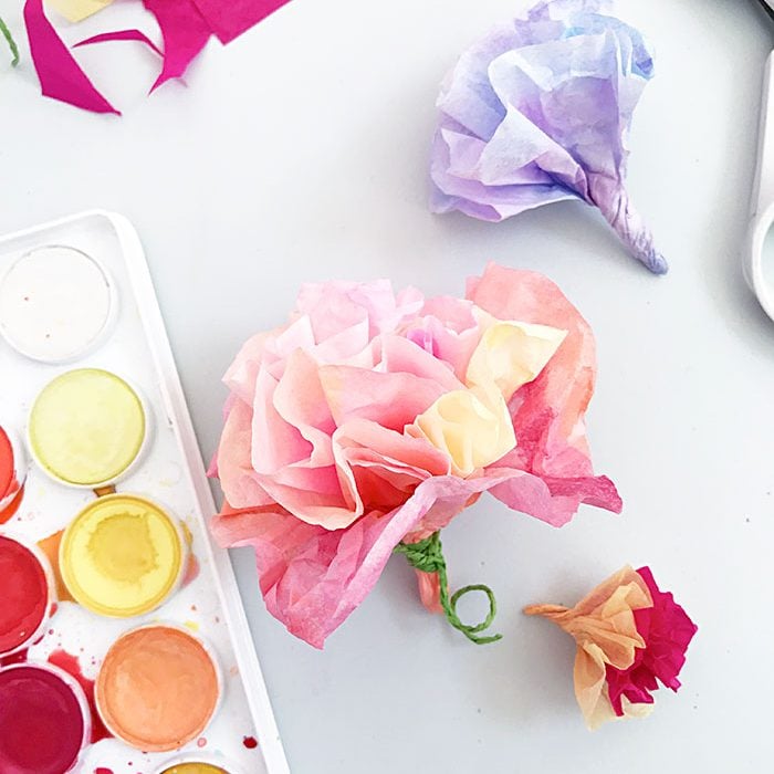 How to Make Easy Tissue Paper Flowers - Angie Holden The Country Chic ...