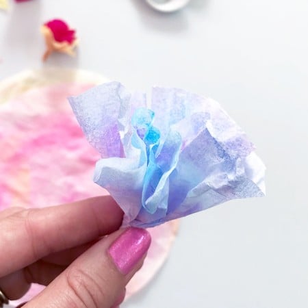 How To Make Easy Tissue Paper Flowers - Angie Holden The Country Chic ...