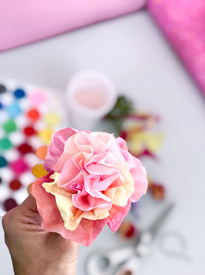 How to Make Easy Tissue Paper Flowers - Angie Holden The Country Chic  Cottage