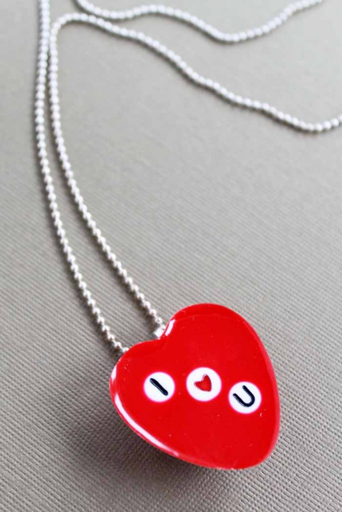 Heart Necklace to Make for Valentine's Day - Angie Holden The Country ...