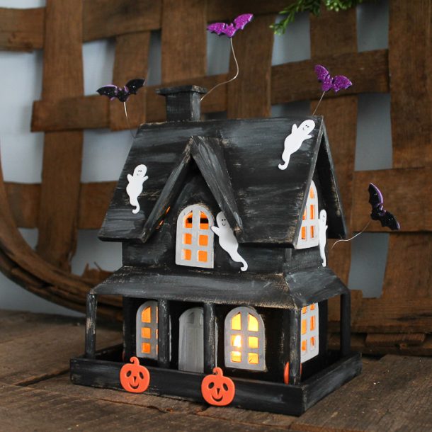 DIY Haunted House That Lights Up - Angie Holden The Country Chic Cottage