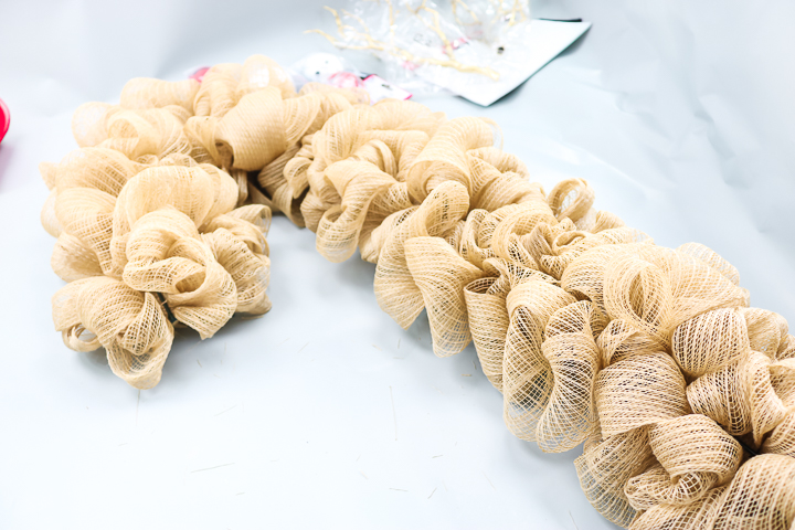 How To Make A Reindeer Wreath - Petticoat Junktion