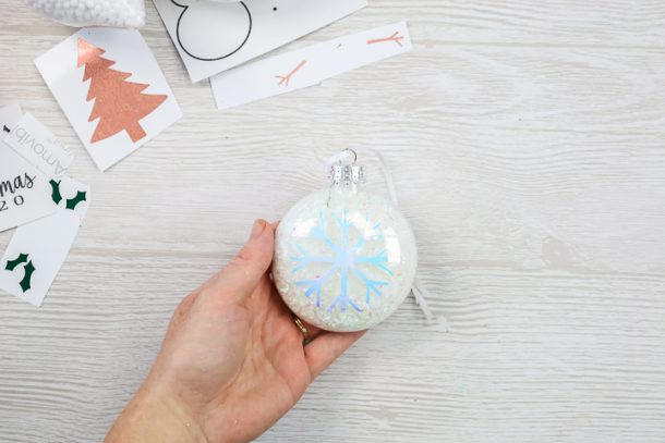 Making Vinyl Christmas Ornaments with a Cricut - Angie Holden The ...