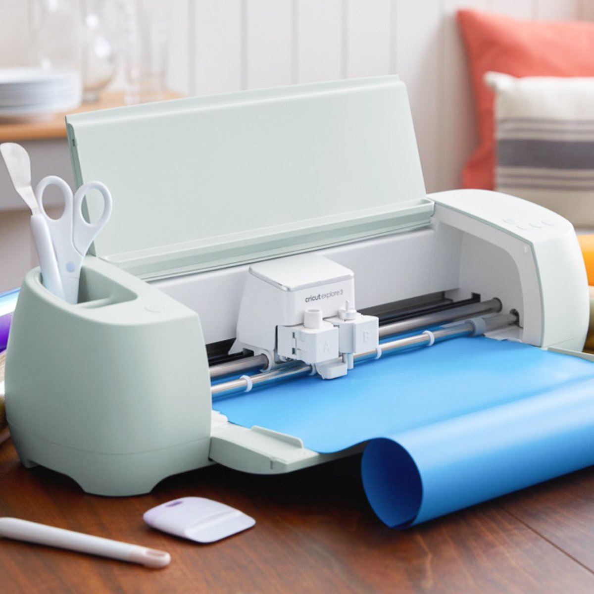 Cricut Explore 3: What is different? What is the same? - Angie