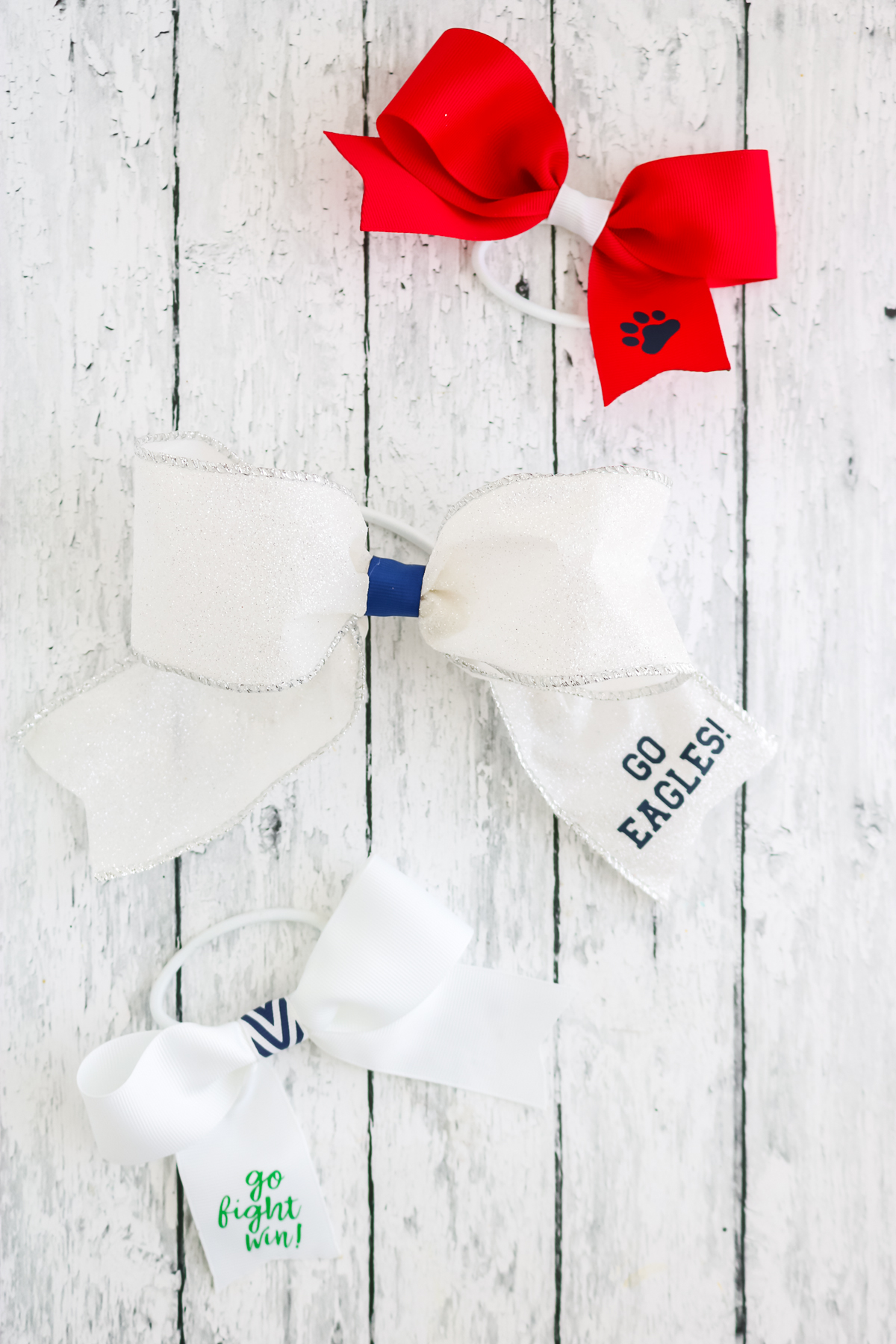How to Make Cheer Bows with a Cricut - Angie Holden The Country Chic Cottage