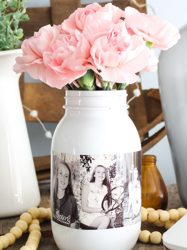 Decorative Glass Jars: Put Vinyl on Mason Jars with Your Cricut Story ...