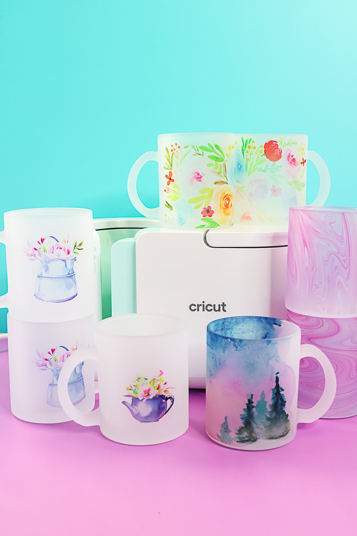 How to customize a glass mug in 10 minutes with a Cricut machine