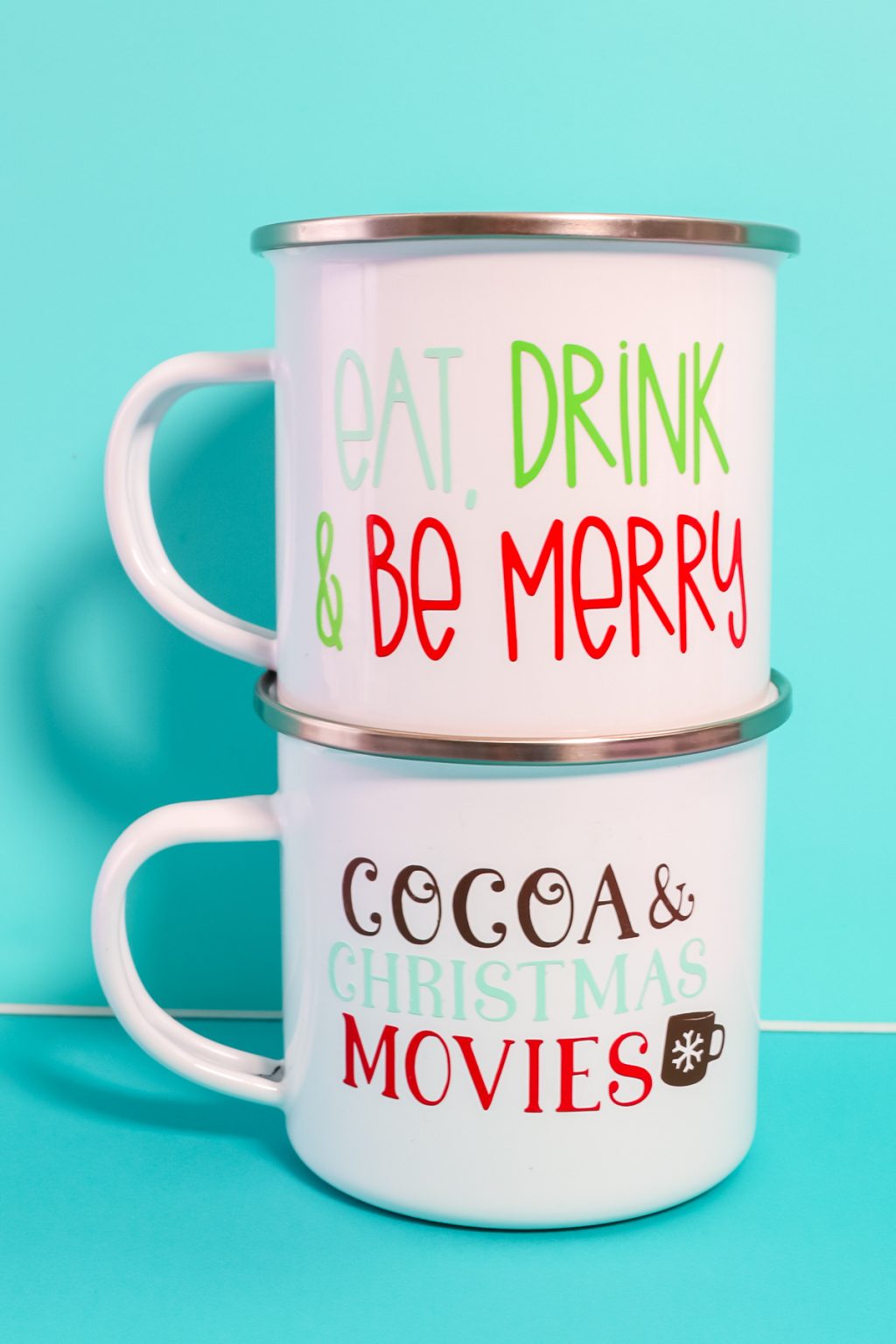 DIY Christmas Mugs with a Cricut Machine - Angie Holden The Country ...