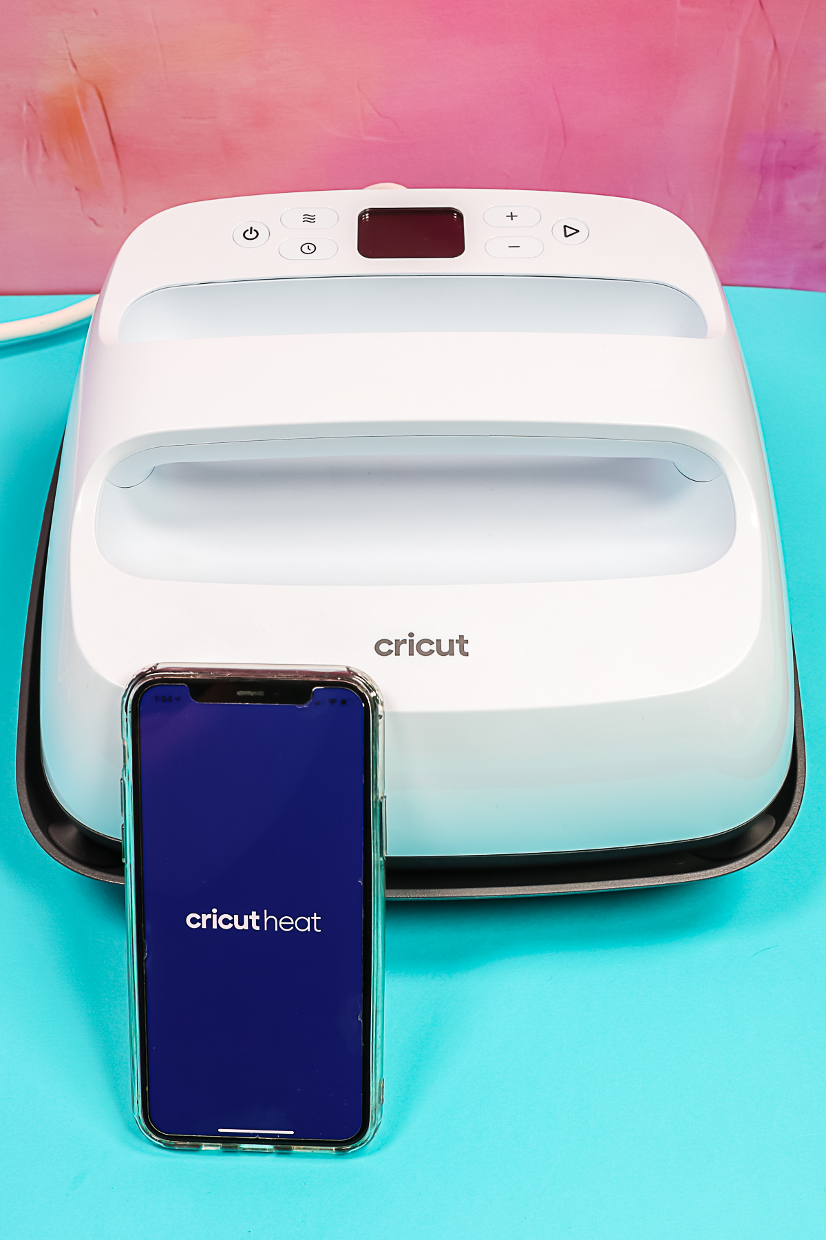Cricut Explore Air 2 DIY Cutting Machine, Bluetooth - Green & Cricut  EasyPress Mini Heat Press, 3 Heat Settings - Blue