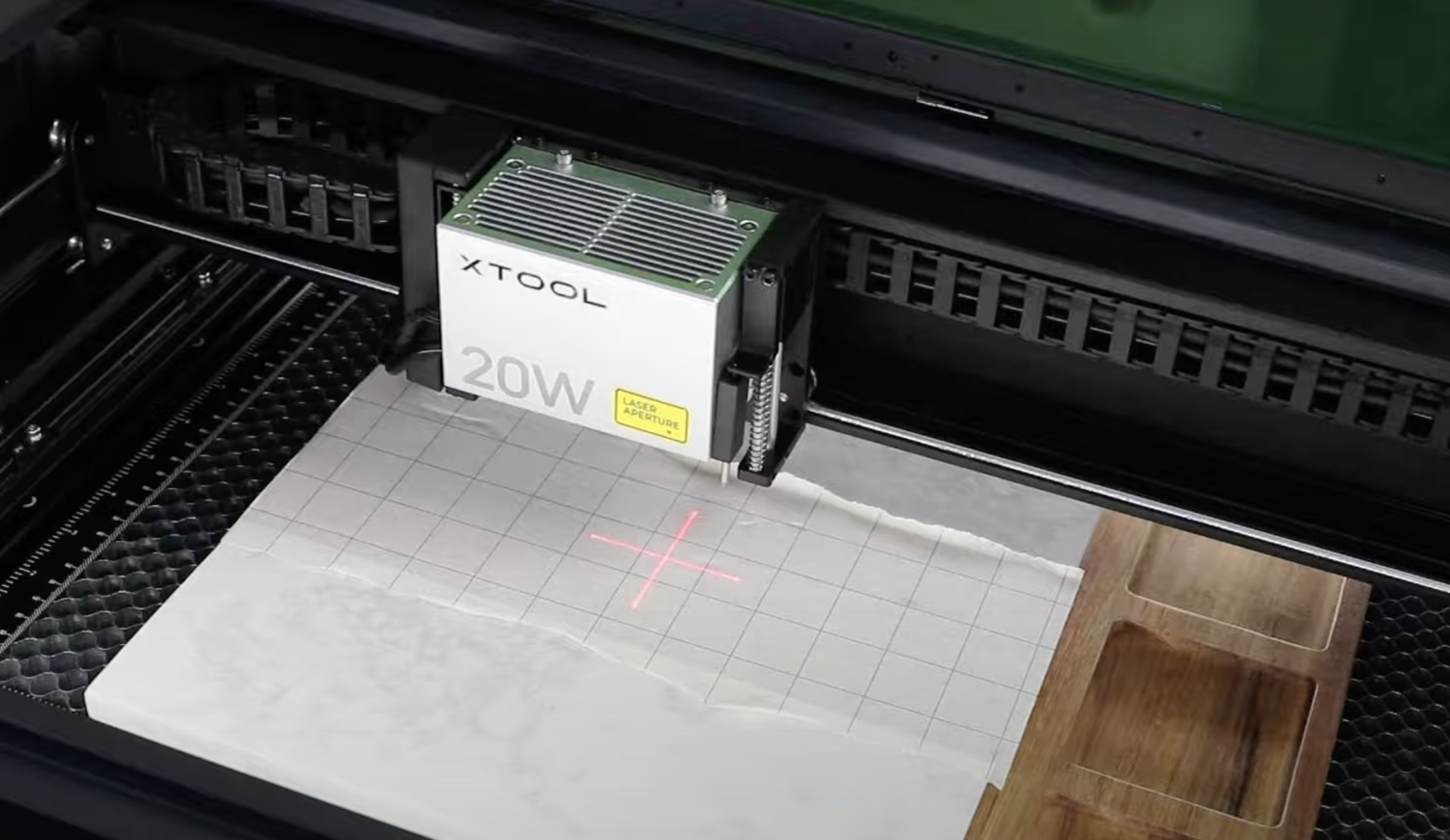 Auto-measure material thickness with xTool laser.